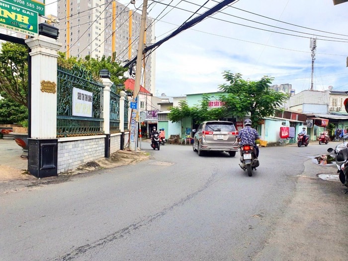 Nhà gần Nguyễn Thị Định - Thủ Đức - Mặt tiền kinh doanh - 3 tầng - 6x11m - 8x