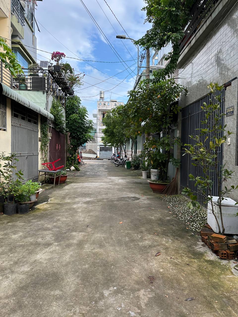 Bán nhà Lã Xuân Oai 55m² full nội thất 3PN giá 5.25 tỷ ở ngay