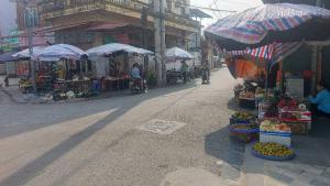 NHÀ MỚI 3 TẦNG KÍNH KOONG - 4 PHÒNG NGỦ - Ô TÔ ĐỖ CỬA TẠI HÀ LÂM 2, THƯ LÂM!