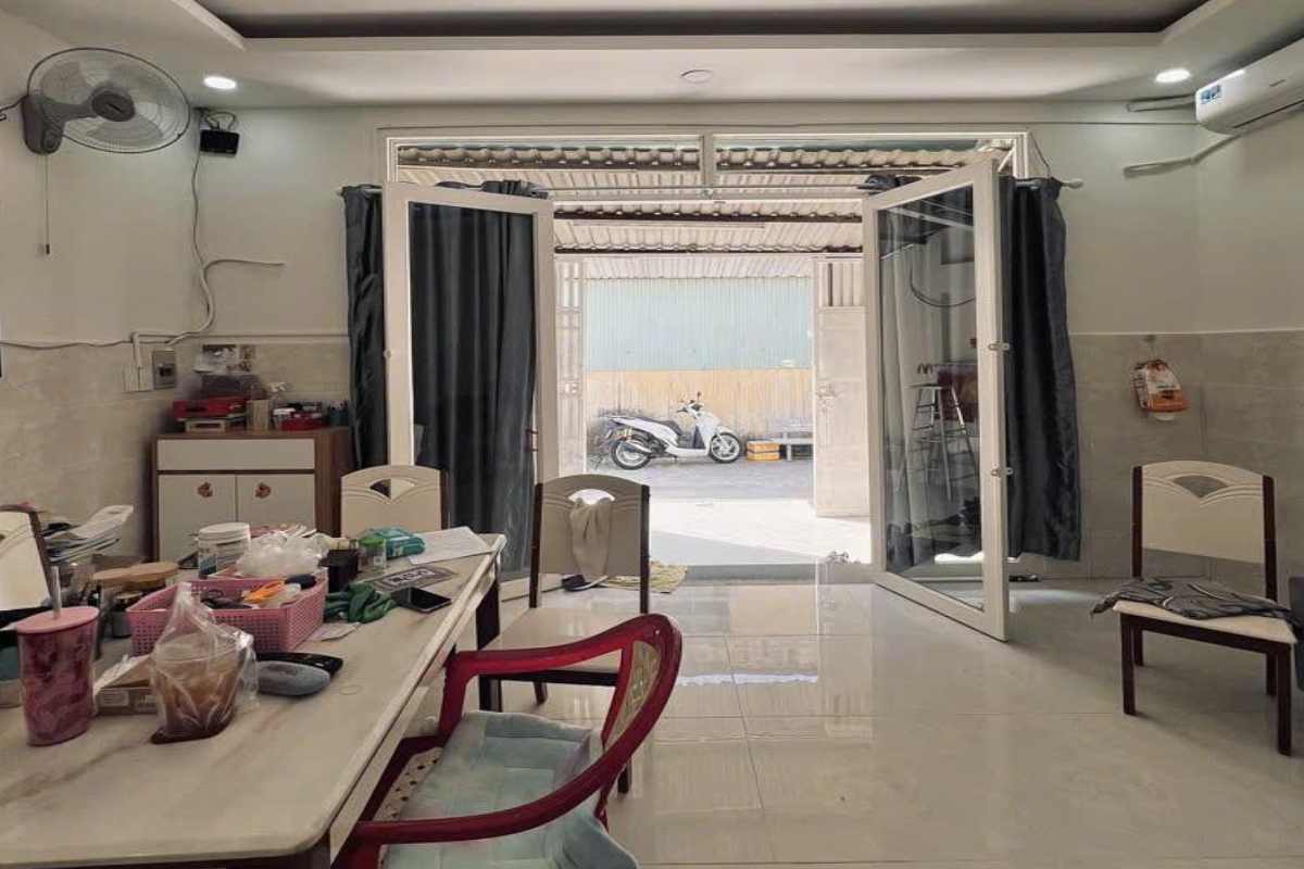 Bán nhà hẻm xe hơi, Bùi Dương Lịch, Bình Tân, 5m x 15m, 73 m², an ninh