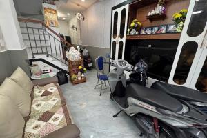 Bán nhà hẻm, Nguyễn Văn Lượng, Gò Vấp, 32 m² (3m x 11m), 3 phòng ngủ