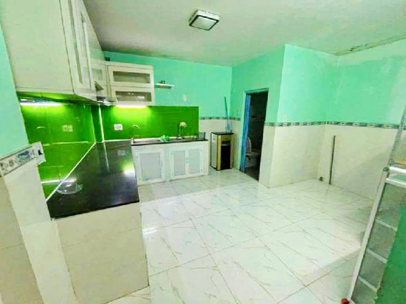 Bán gấp nhà mặt phố tại Huỳnh Tấn Phát, Quận 7, 6,8 tỷ, 45m2