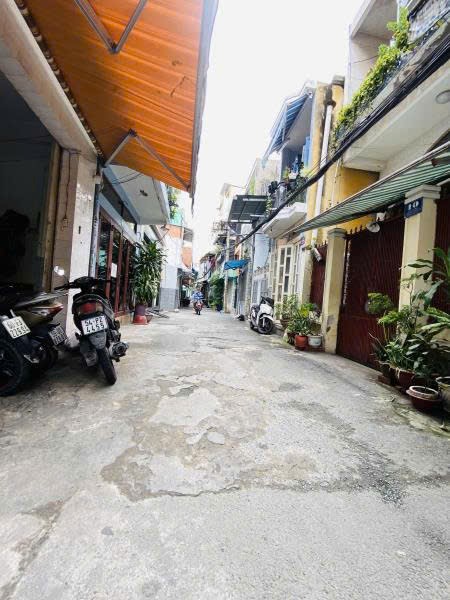 Nhà mặt tiền Tân Bình P.6 - 5m thông - 50m2 nở hậu - Được xây 5 tầng - Sổ A4 chính chủ 1 đời - 6.6 tỷ