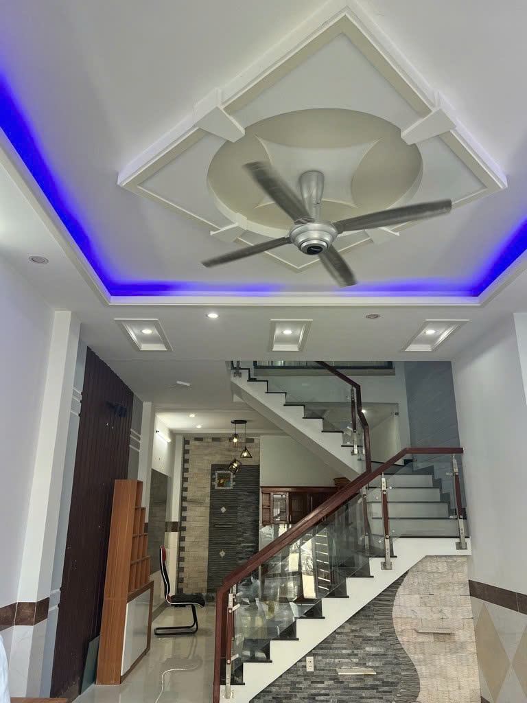 HẺM XE TẢI ĐỖ TRƯỚC CỬA – NHÀ 4 TẦNG ĐẸP TÂNG NHƠN PHÚ Q9 Giá chỉ 6.9 TỶ - 59m²