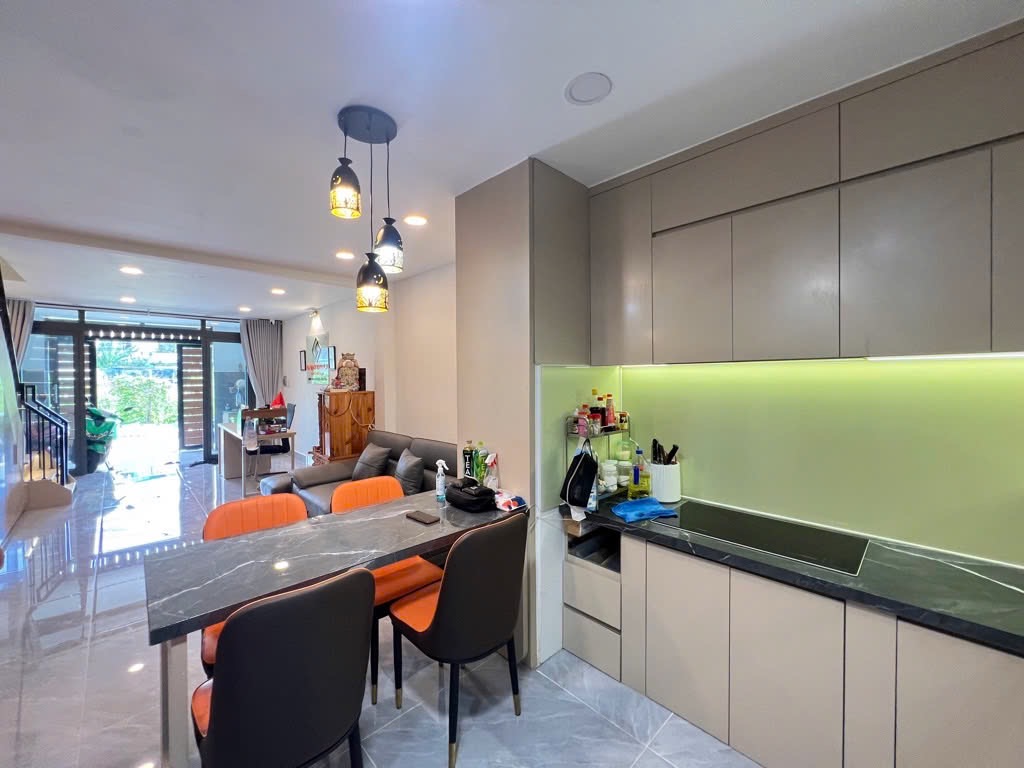 NHÀ MỚI FULL NỘI THẤT  CAO CẤP chỉ 6tỷ2 - ĐƯỜNG Ô TÔ TRÁNH NHAU - HOÀN CÔNG ĐỦ