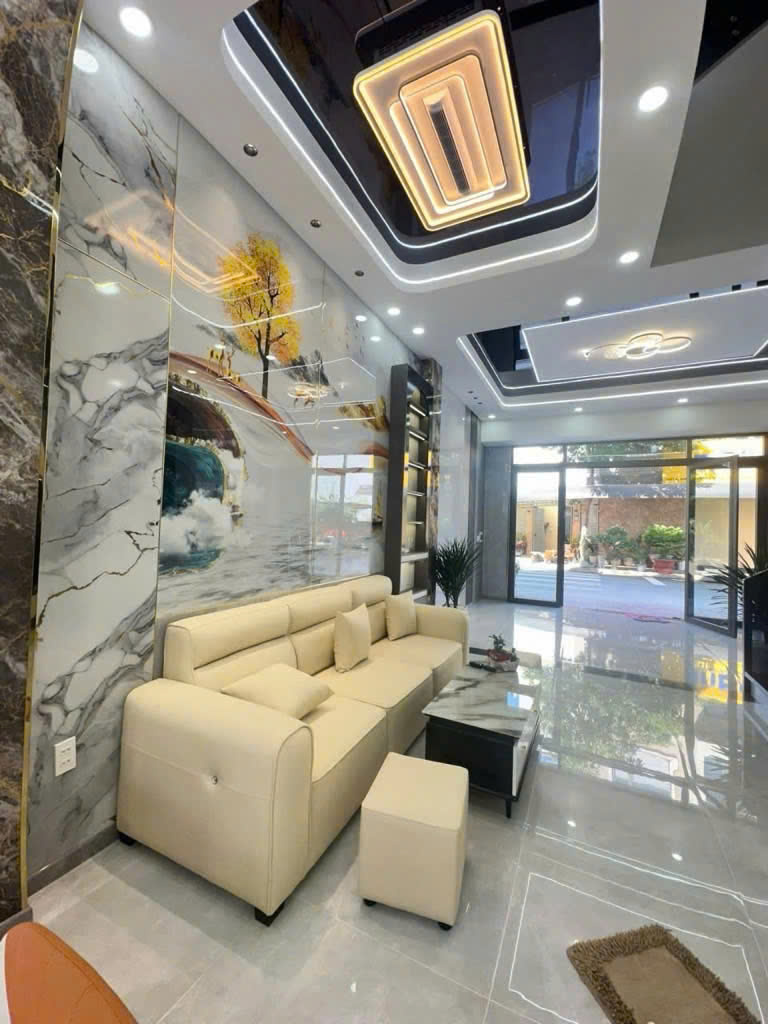 SIÊU PHẨM NHÀ ĐẸP NGAY DT743, P. DĨ AN, TP.HCM - 60M2(5mx12m) NHỈNH 5 TỶ 3