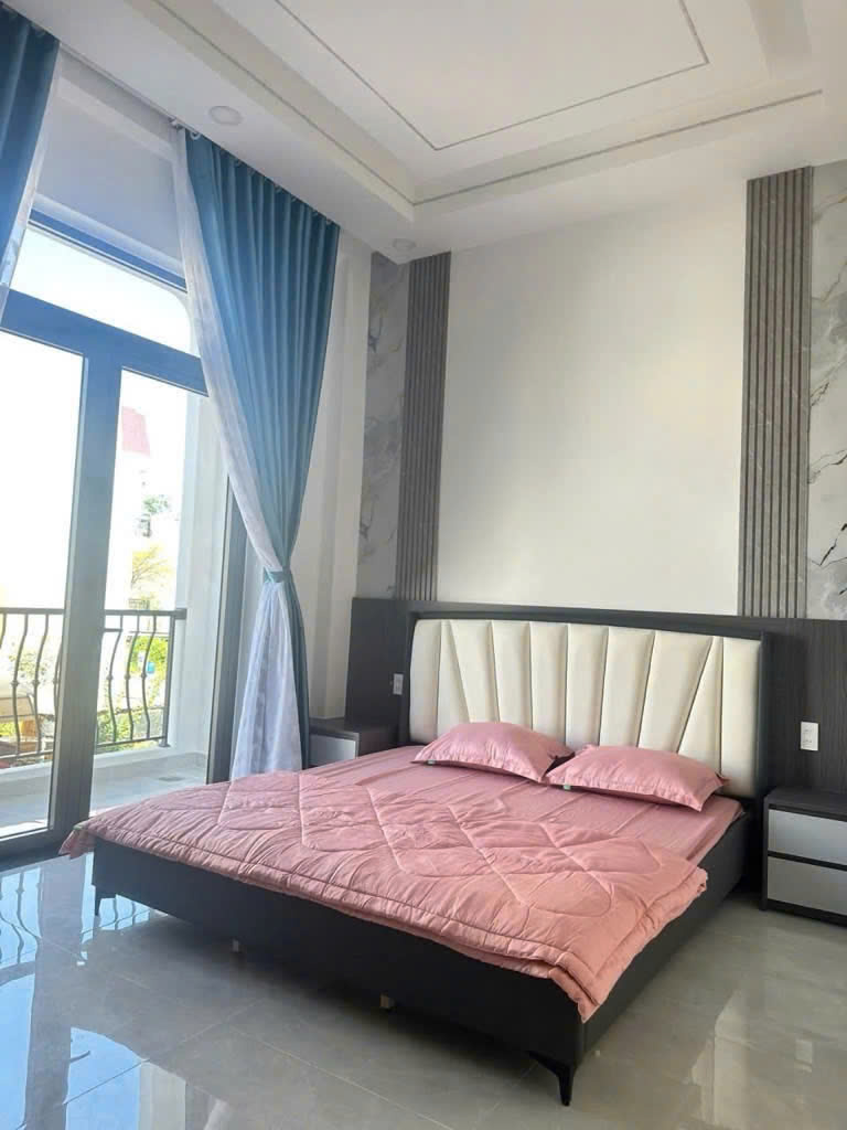 SIÊU PHẨM NHÀ ĐẸP NGAY DT743, P. DĨ AN, TP.HCM - 60M2(5mx12m) NHỈNH 5 TỶ 3