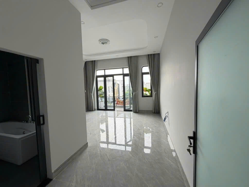 HÀNG CHUẨN NHÀ ĐẸP NGAY DT743, DĨ AN, BÌNH DƯƠNG - 60M2(5mx12m)