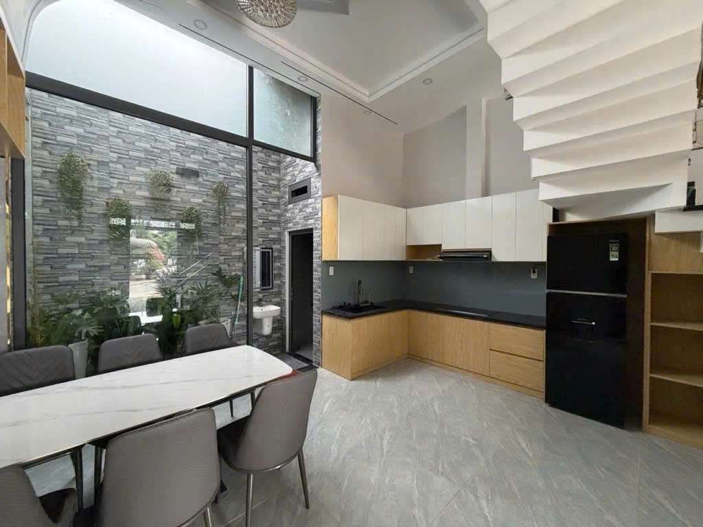 HÀNG CHUẨN NHÀ ĐẸP NGAY DT743, DĨ AN, BÌNH DƯƠNG - 60M2(5mx12m)