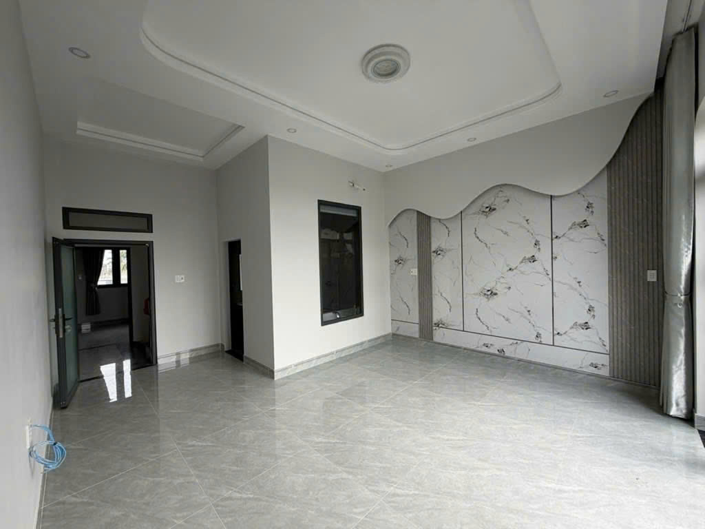 HÀNG CHUẨN NHÀ ĐẸP NGAY DT743, DĨ AN, BÌNH DƯƠNG - 60M2(5mx12m)