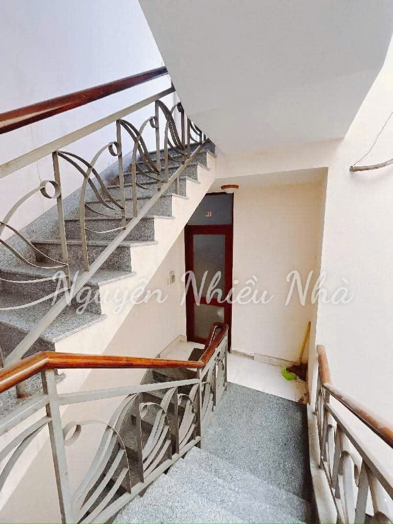 [QUẬN 7] P. TÂN HƯNG KẾ TRƯỜNG RMIT - HẺM XE HƠI - 2 TẦNG - 4.3x10.5M