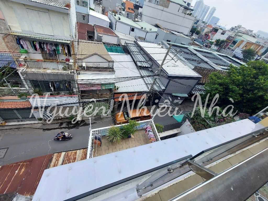 NHÀ PHỐ HXH NGUYỄN THỊ THẬP