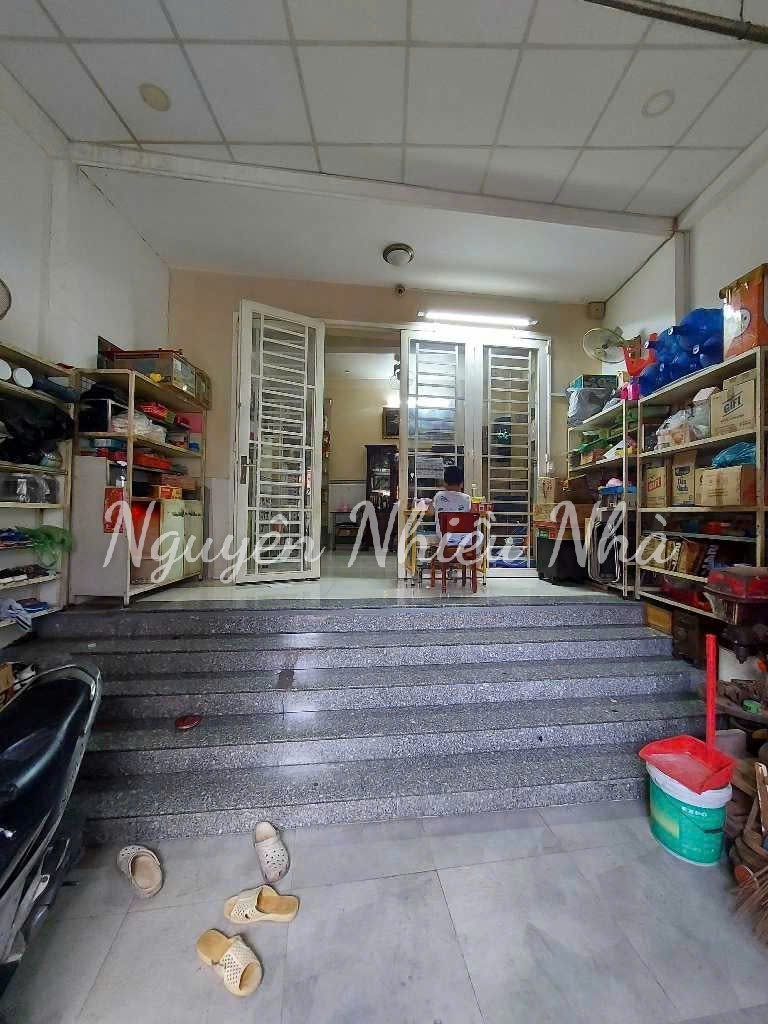 NHÀ PHỐ HXH NGUYỄN THỊ THẬP