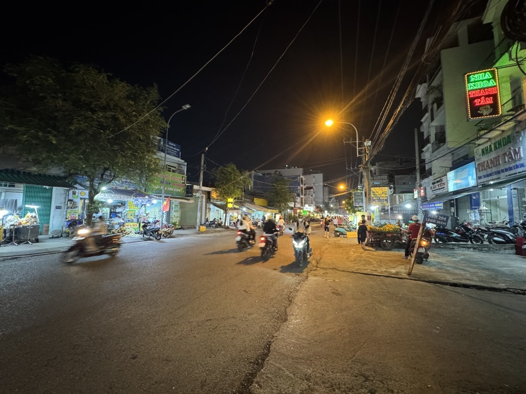 Bán gấp nhà Tân Bình gần TSN hơn 2tỷ Sổ Hồng Riêng