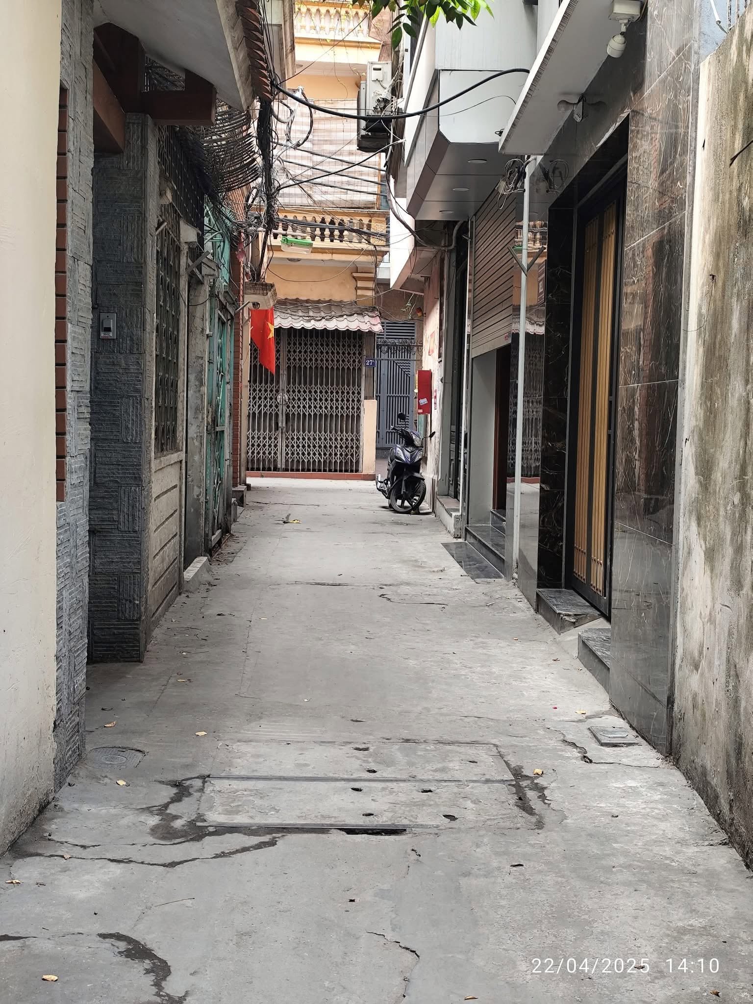 Nhà hiếm còn lại phân khúc đẹp , thoáng tại đường chiến thắng , văn quán , hà đông