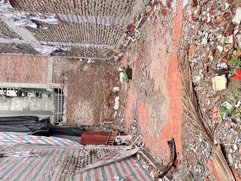 BÁN NHÀ BẮC TỪ LIÊM CÁCH 10M RA Ô TÔ TRÁNH- NHÀ GẦN CHỢ- KHU DÂN CƯ YÊN TĨNH, AN NINH TỐT