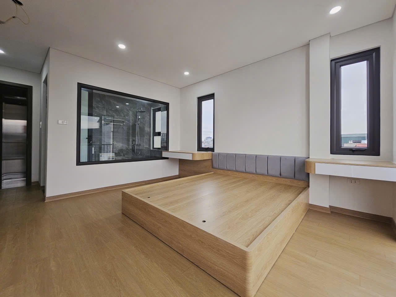 Bán nhà mới dân xây độc lập một căn