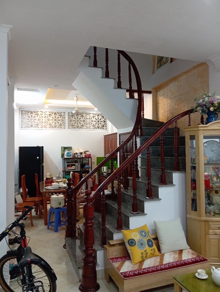 Nhà đẹp ở ngay.. Ngõ an ninh tuyệt đối