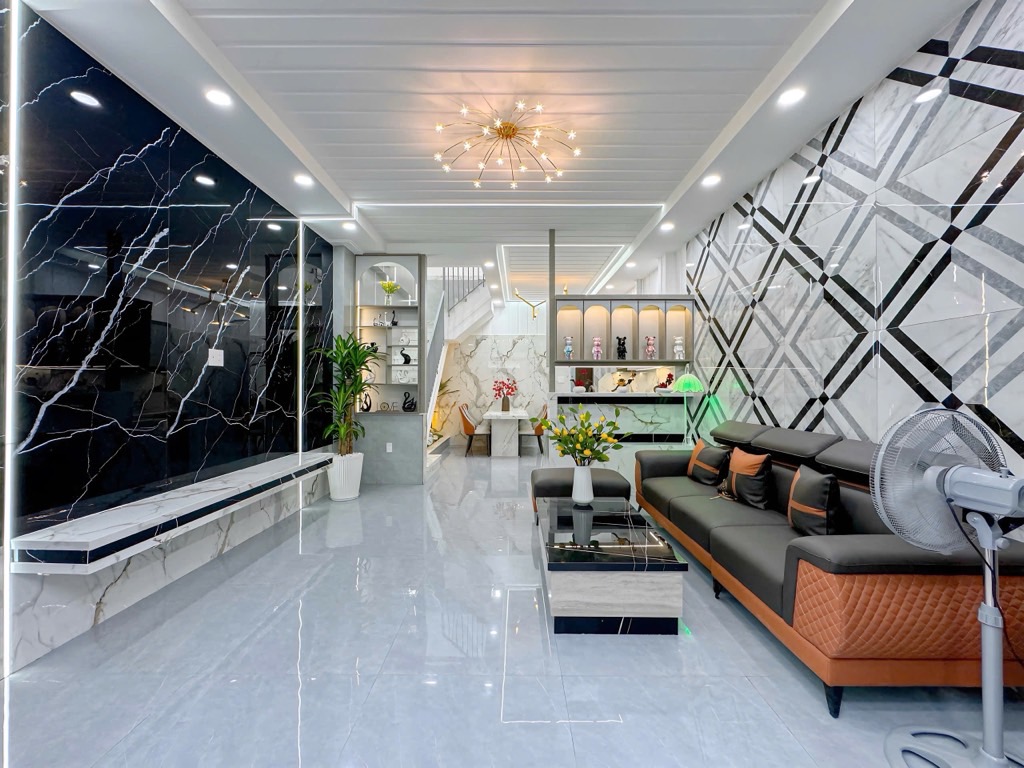 Bán Gấp nhà 2 MT HĐH Bùi Minh Trực - quận 8 - 49m2 - giá nhỉnh 5 tỷ.