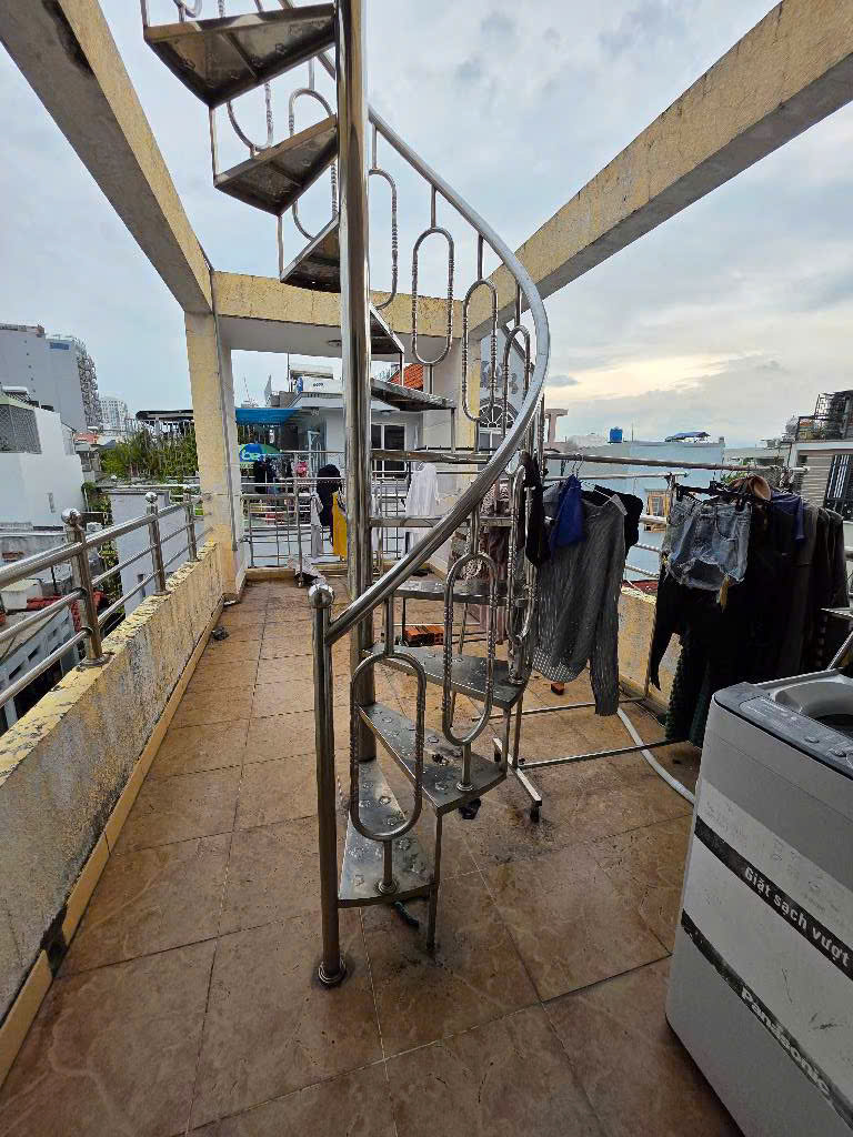 NHÀ ĐẸP TRUNG TÂM PHÚ NHUẬN - PHAN ĐÌNH PHÙNG - 40M2 GIÁ 6.X TỶ