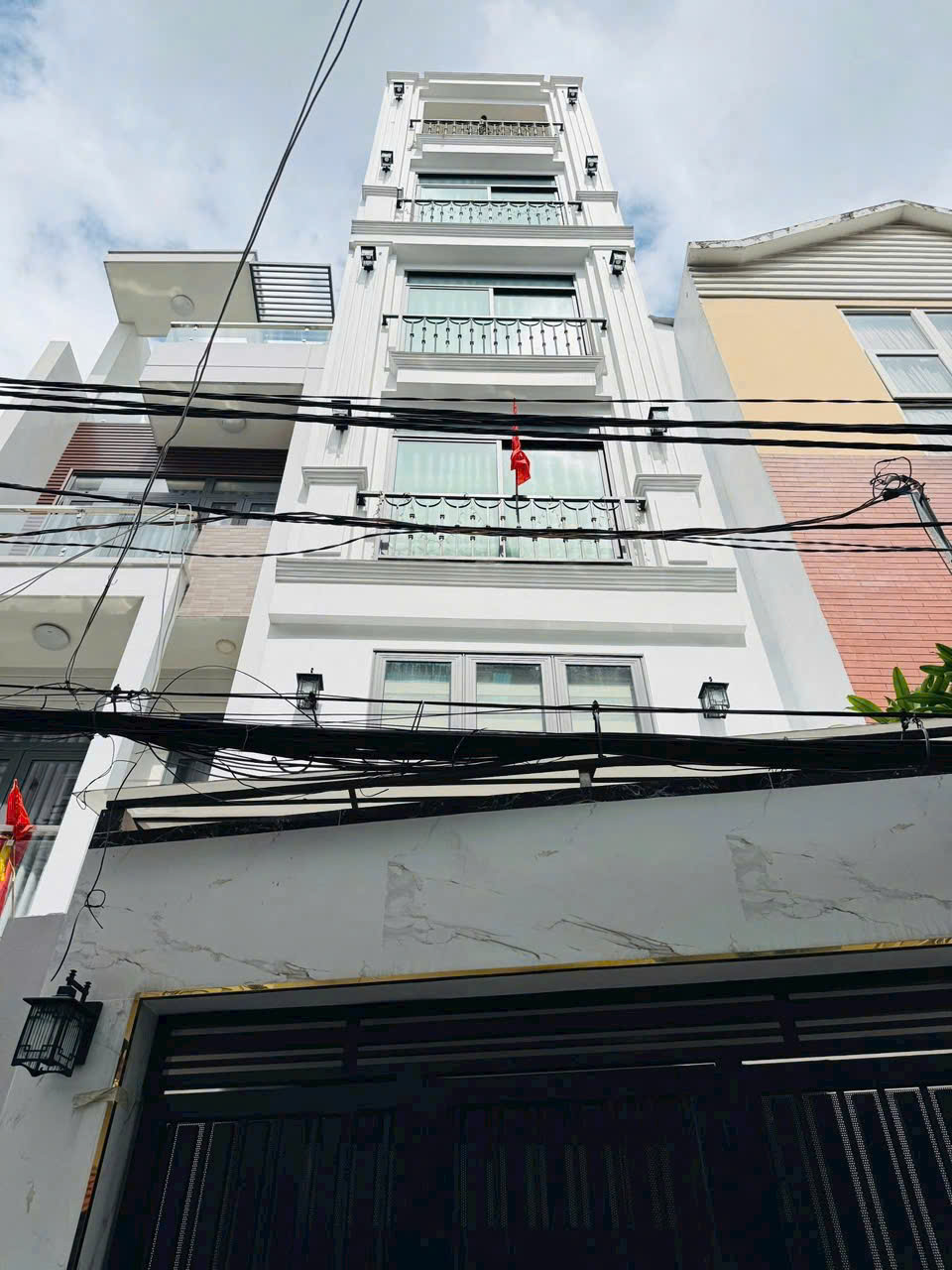 Tòa nhà CHDV dòng tiền sẵn 50 triệu/tháng - Phú Nhuận