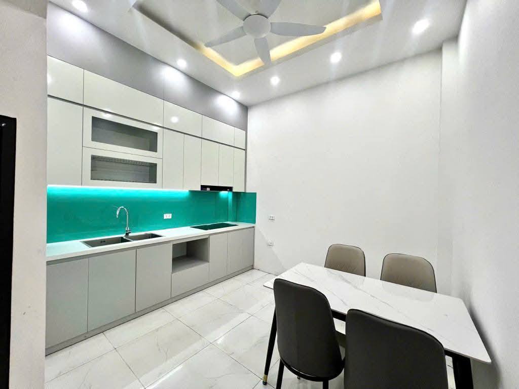 TÂY MỖ-NHÀ MỚI XÂY- Ô TÔ ĐỖ CỔNG- - Chỉ 6.x tỷ