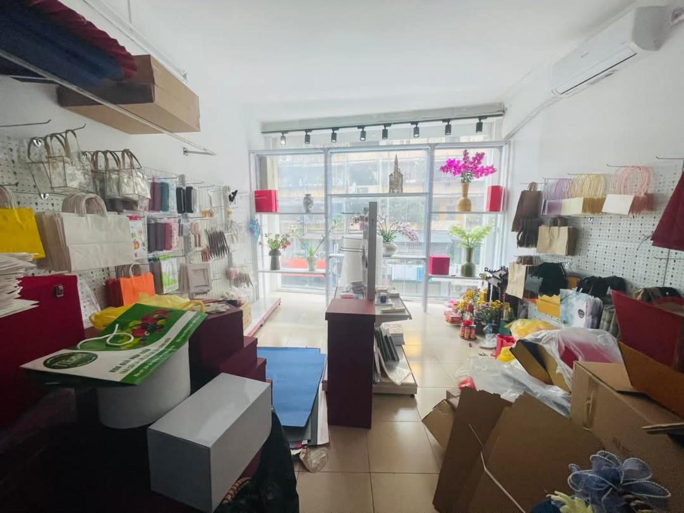 MẶT PHỐ NÚI TRÚC - SIÊU VIP BA ĐÌNH - KINH DOANH KHÔNG QUẢN NGÀY ĐÊM. Diện tích 25m 10 tỷ.