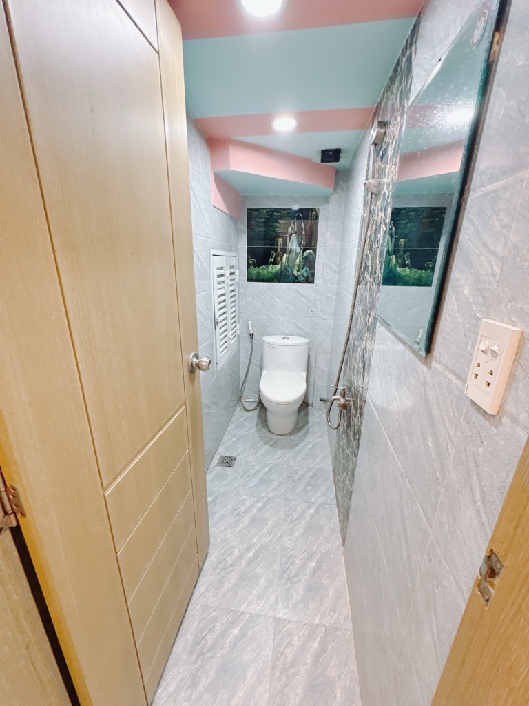 NHÀ ĐẸP 3 TẦNG - NGANG HƠN 3.7M -DÀI 12.5M ĐƯỜNG TRẦN XUÂN SOẠN-QUẬN 7