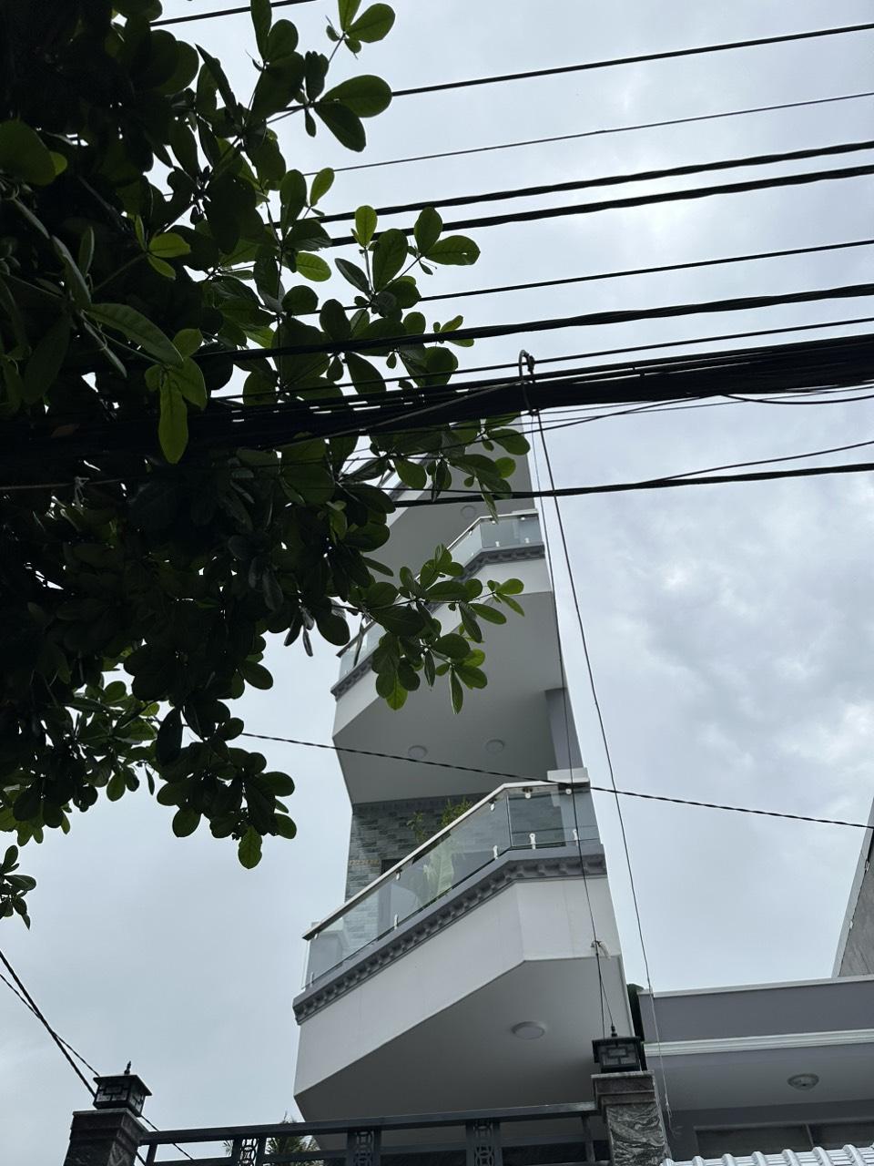 NHÀ ĐẸP 3 TẦNG - NGANG HƠN 2M -DÀI 20M ĐƯỜNG SỐ 9-QUẬN 7