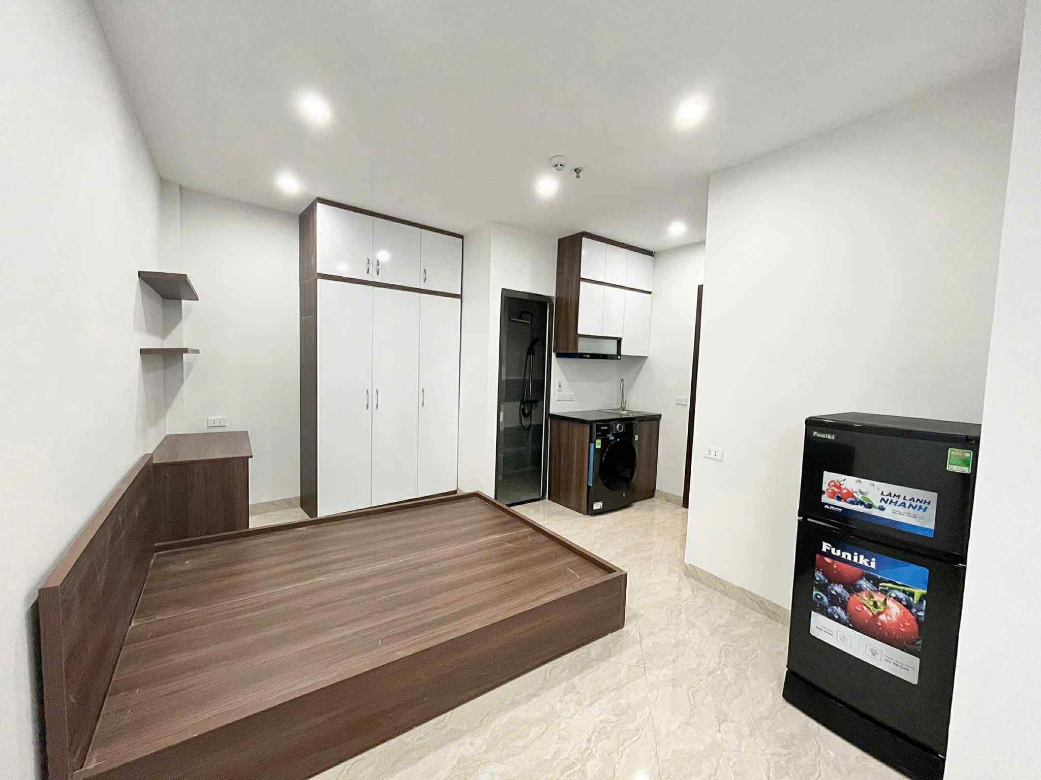 Bán NHÀ PHỐ QUAN NHÂN, DIỆN TÍCH 42M2 5 TẦNG, GẦN PHỐ, GIÁ 9XX TỶ.