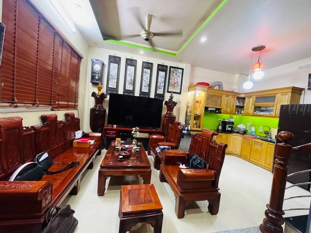 SIÊU PHẨM NHÀ XÂY MỚI ĐẸP - LÔ GÓC - 4 THOÁNG - THANG MÁY - FULL NỘI THẤT ĐẸP - NGÕ THÔNG BA GÁC