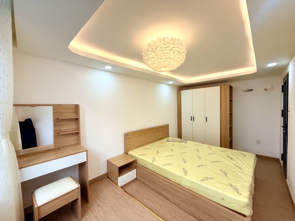 BÁN GẤP NHÀ MẶT TIỀN ĐƯỜNG DUY TÂN - PHÚ NHUẬN!