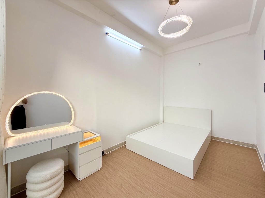 BÁN GẤP NHÀ MẶT TIỀN ĐƯỜNG DUY TÂN - PHÚ NHUẬN!