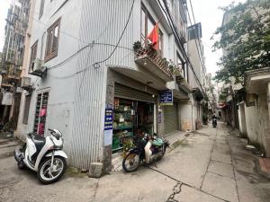 Bán nhà Trương Định 40m2 ô tô vào nhà
