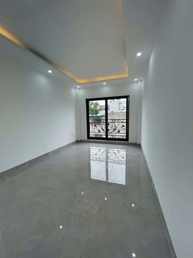 Khương Đình, ngõ thông, nhà mới ở ngay, 40m², 7.9 tỷ