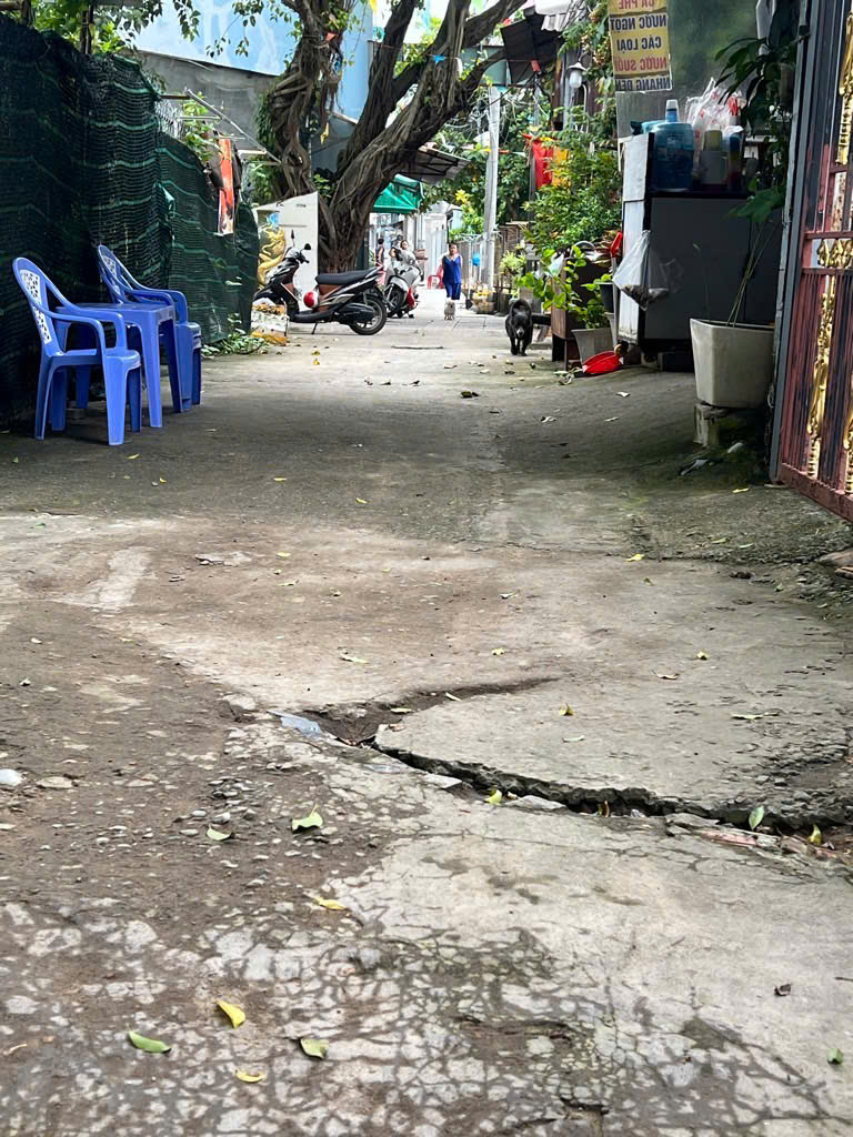 GIẢM SÂU _ XE HƠI TỚI ĐẤT, DTSD 1500M2, TIỆN XÂY MỚI, CHỈ NHỈN 4 TỈ