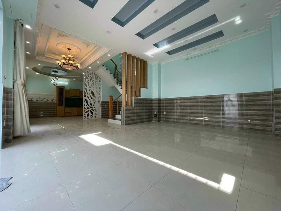 OTO MỞ CỬA VÀO BIỆT THỰ MINI (12x7,6), NGUYỄN BÌNH, NB, CHỈ NHỈN 5,5T