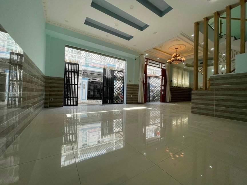 OTO MỞ CỬA VÀO BIỆT THỰ MINI (12x7,6), NGUYỄN BÌNH, NB, CHỈ NHỈN 5,5T