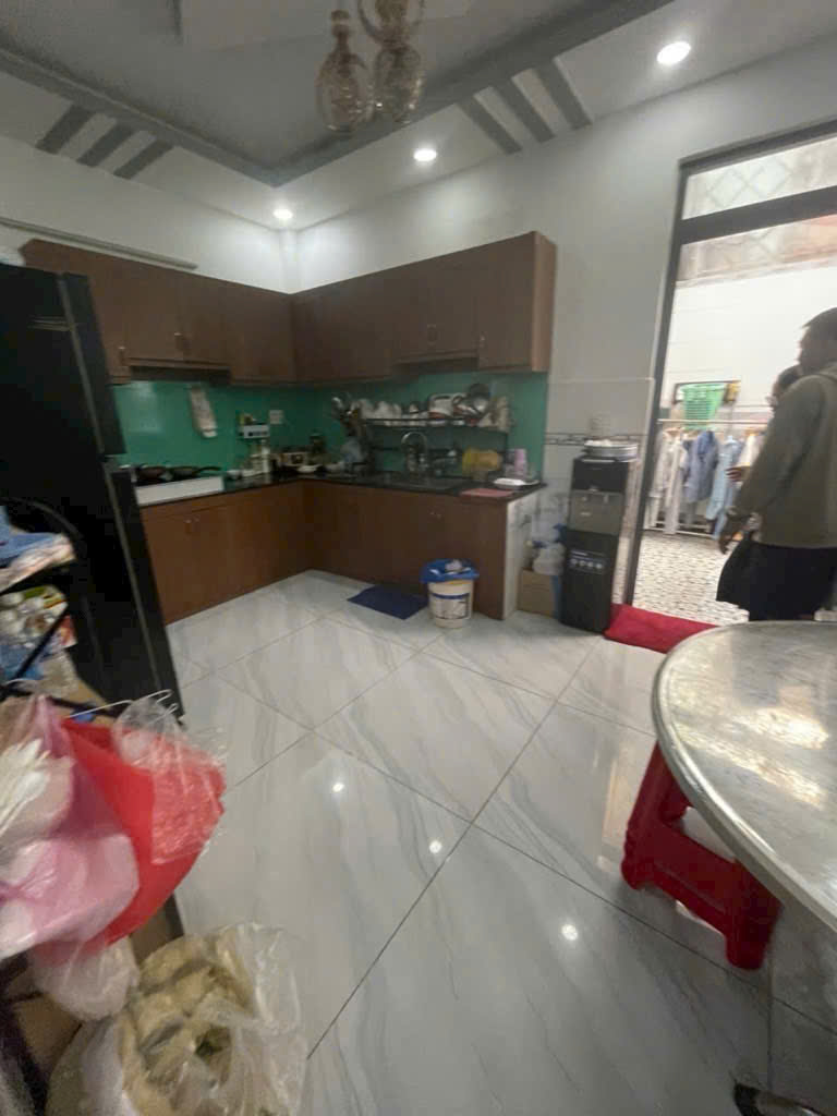 NHÀ PHỐ MỚI ĐẸP 2 TẦNG (4,8x25), L.VĂN LƯƠNG, NHÀ BÈ, CHỈ NHỈN 4Tỉ