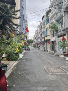 Nhà đẹp Phan Văn Trị, p11, Bình Thạnh ( nay là P. Bình Lợi Trung)