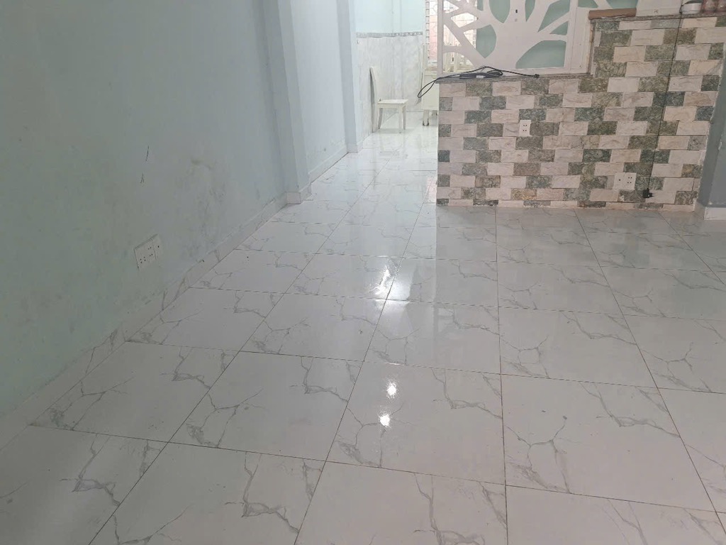 Nhà đẹp khu Phú Mỹ Hưng , 3 tầng, gần chợ, 4m x15 m, nhỉnh 6 tỏi