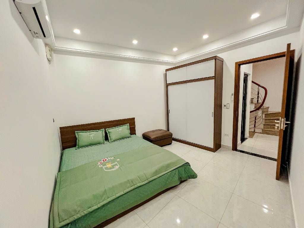 TRUNG TÂM ĐỐNG ĐA, 8 NGỦ, ĐỦ CÔNG NĂNG, 37M2, 9.2TYT