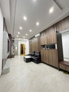 NHÀ MỚI Ở NGAY - FULL NỘI THẤT- Ô TÔ ĐỖ GẦN - 20M RA Ô TÔ TRÁNH - NHÀ 6 TẦNG THANG MÁY - SAU QUY HOẠCH RA MẶT PHỐ