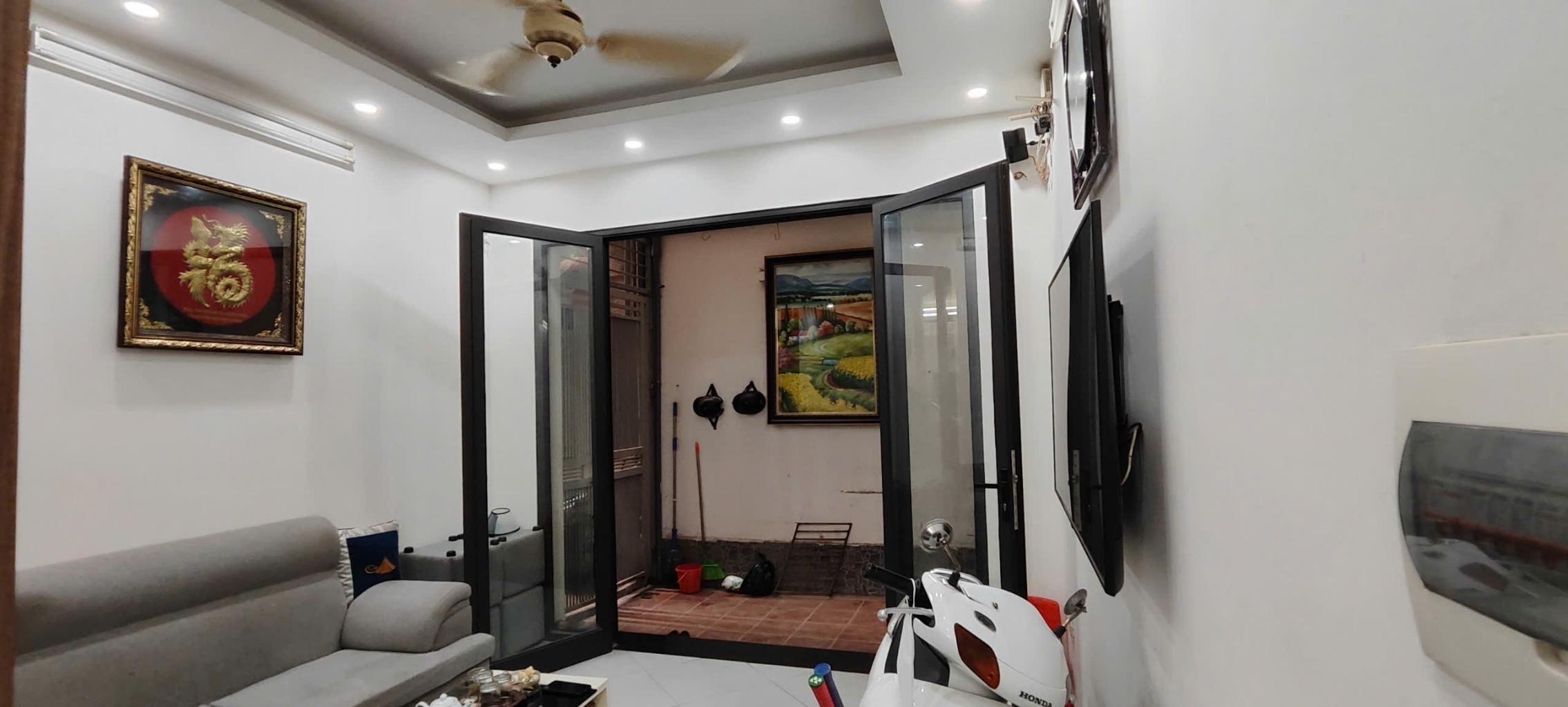 Thanh khoản nhanh nhà Thuỵ Khuê 2 mặt thoáng