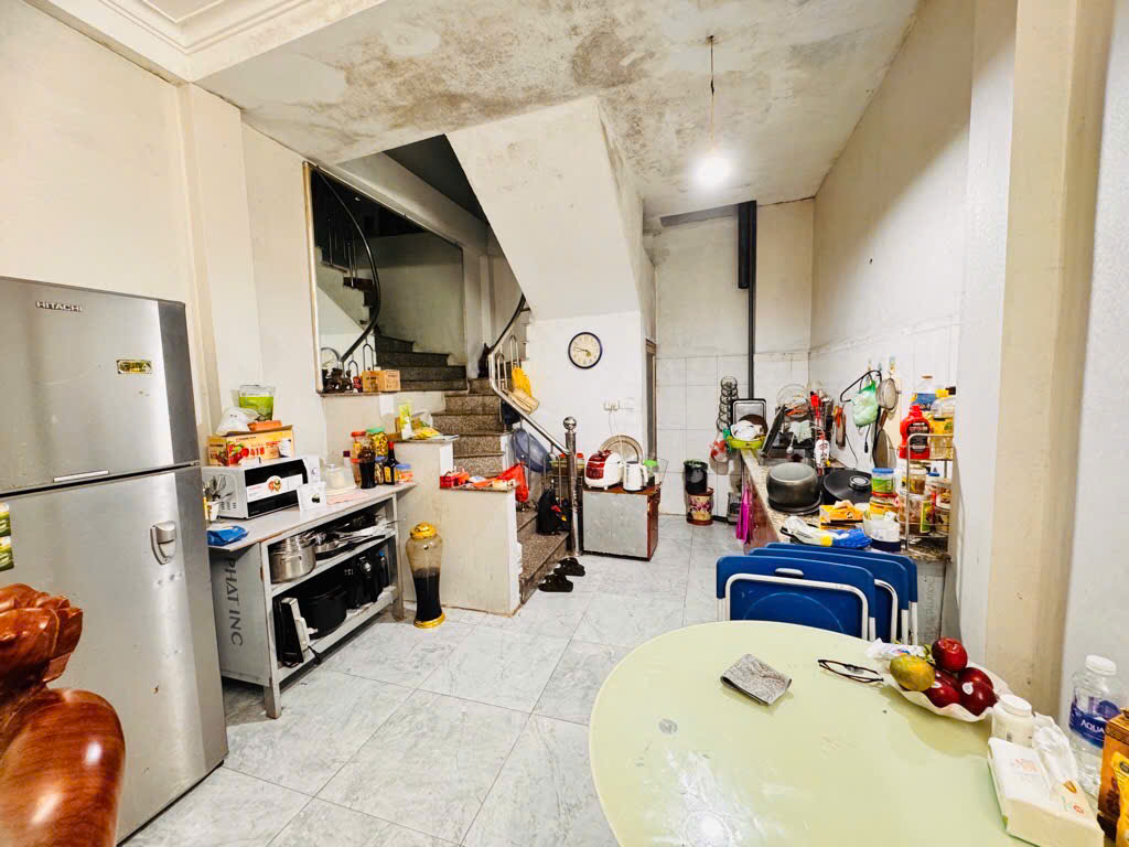 Nhà Rộng Đẹp Khu Tứ Liên – 2 Mặt Thoáng, 3 Tầng