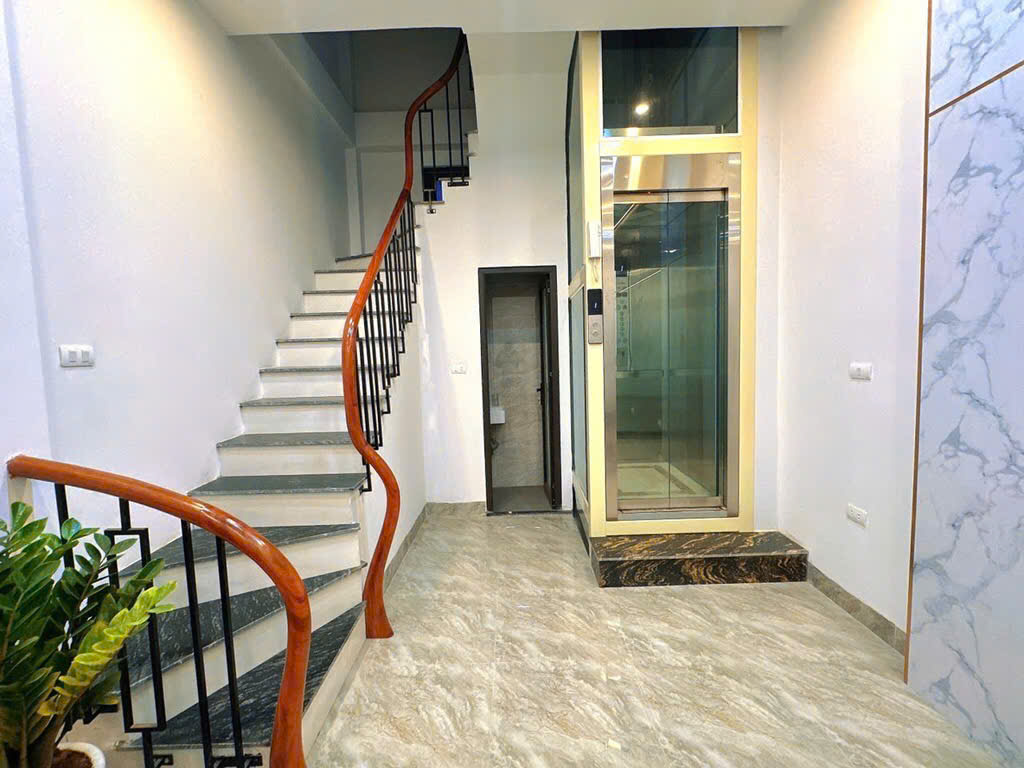 Nhà đẹp phố Thuỵ Khuê