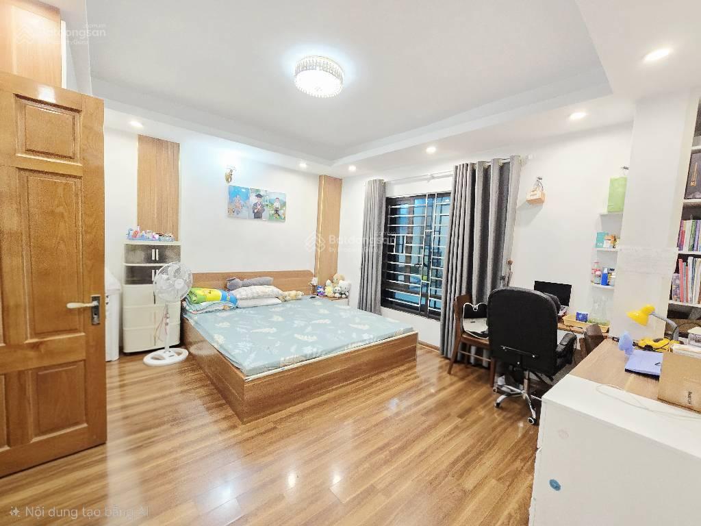 Bán nhà Lĩnh Nam ngõ nông, Vị trí đẹp, DT33 mét, G.iá nhỉnh 6đ cực hiếm