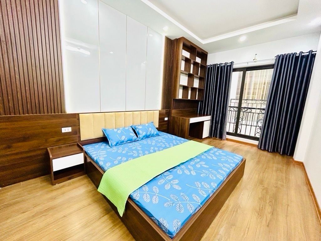 Nhà Nam Dư, Vinfast VF3 đỗ cửa, Xây mới 30M, 5 Tầng Gần Cấp 1 Lĩnh Nam siêu hiếm