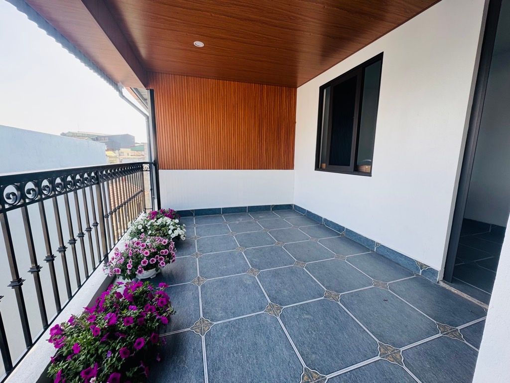 NHÀ ĐẸP LĨNH NAM 5 TẦNG FULL NỘI THẤT, OTO ĐỖ CỬA, DT30M SIÊU HIẾM