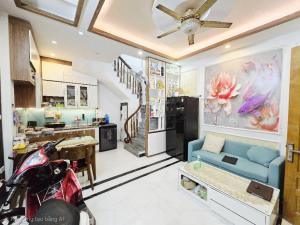 Bán nhà Nam Dư ngõ nông, Vị trí đẹp, 32mét, Giá 6.8đ cực hiếm